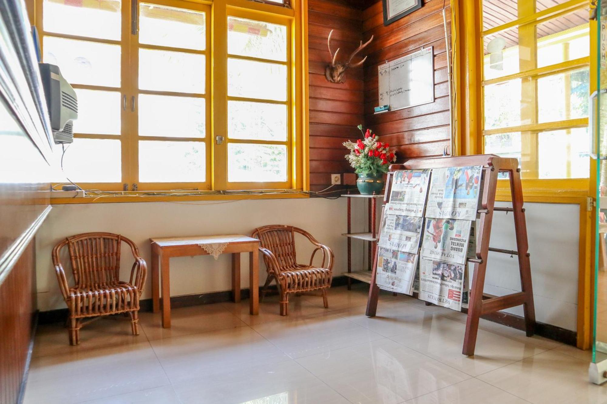 โรงแรมวิสมามูเทียรา ปาดัง ภายนอก รูปภาพ