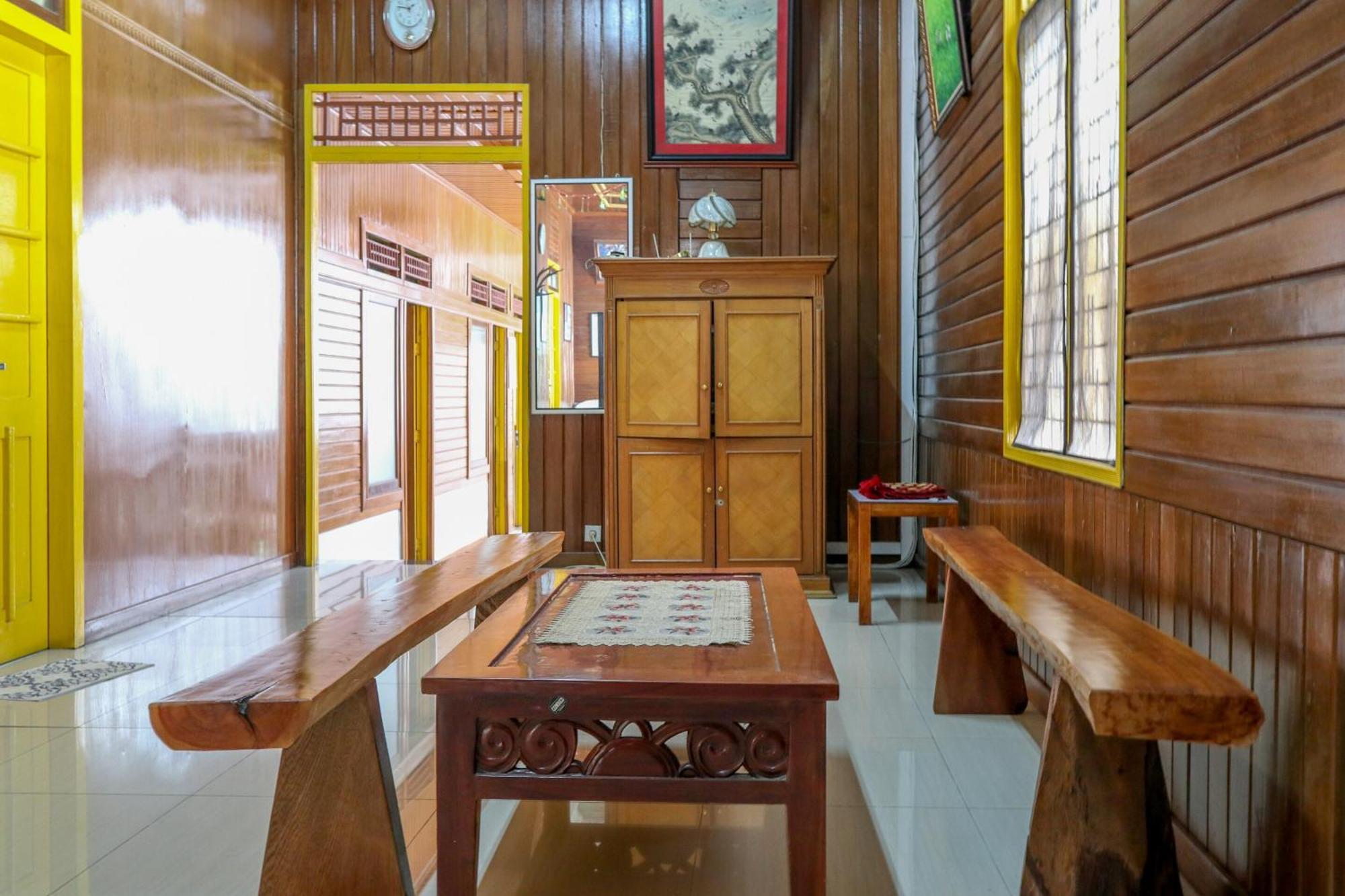 โรงแรมวิสมามูเทียรา ปาดัง ภายนอก รูปภาพ